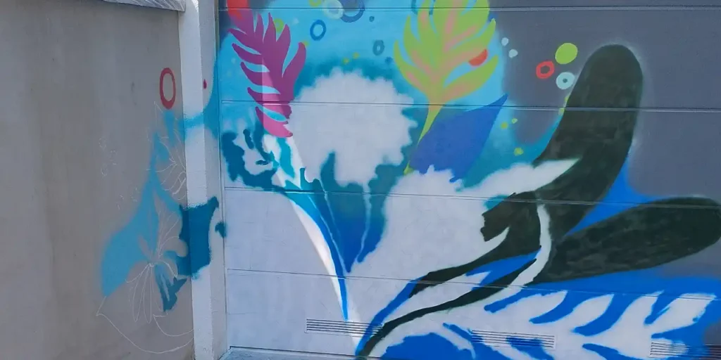 Jetzt kommt Farbe ins Spiel.